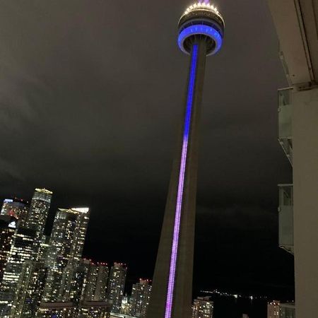 Luxury Condo With Cn Tower View Toronto Dış mekan fotoğraf