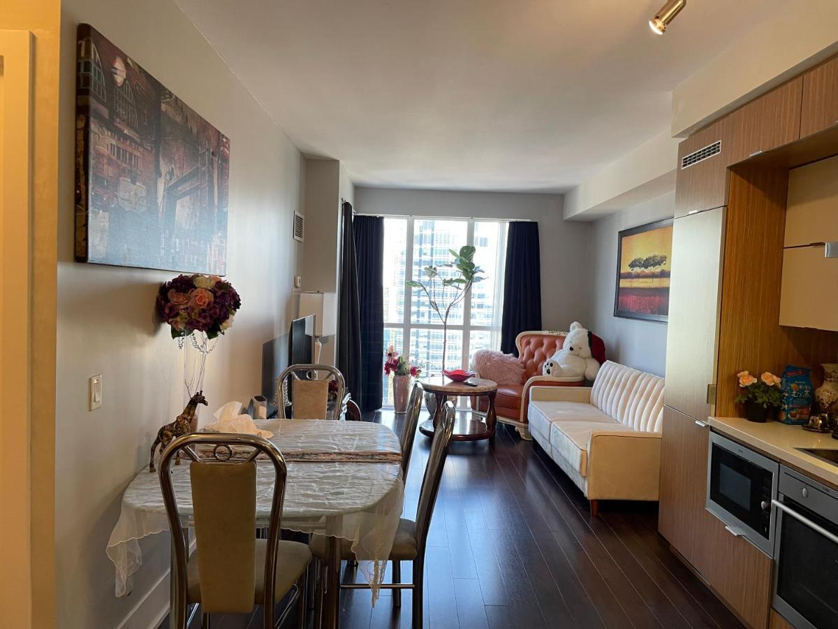Luxury Condo With Cn Tower View Toronto Dış mekan fotoğraf