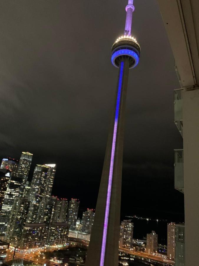 Luxury Condo With Cn Tower View Toronto Dış mekan fotoğraf